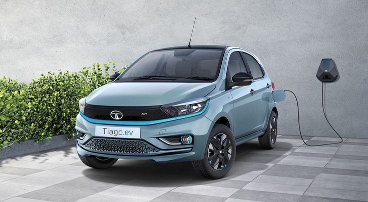 2025 Tata Tiago teased for the first time